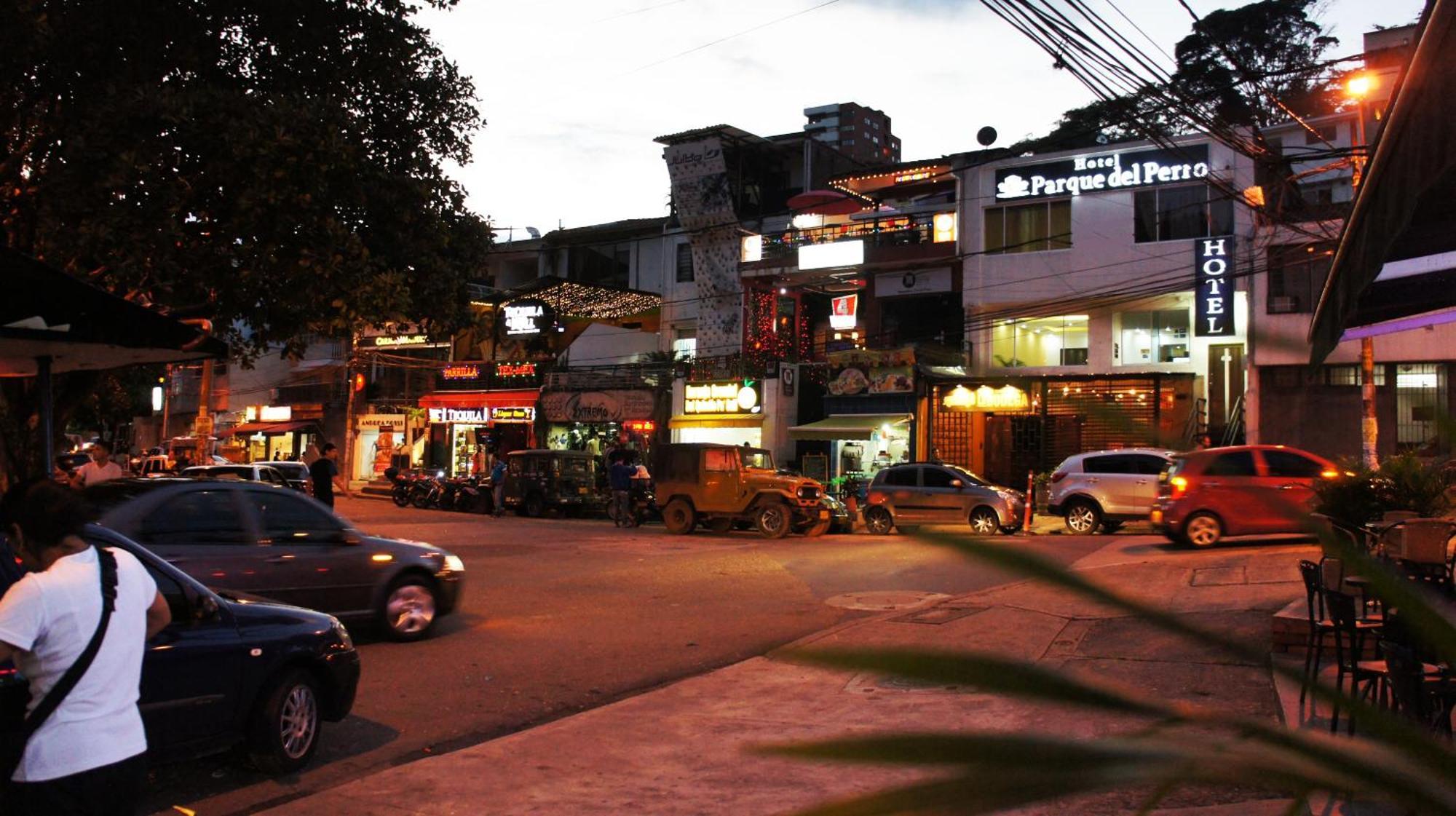 Hotel Parque Del Perro Cali Exterior photo